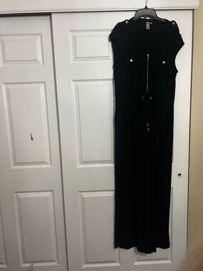 Black Sleeveless jumpsuit
